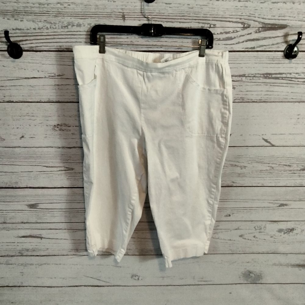 "Real Size" woman's capris 